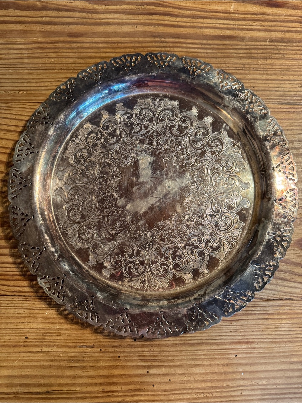 Ornate Silver-plated Decorative Serving Tray - Elegant Filigree Design